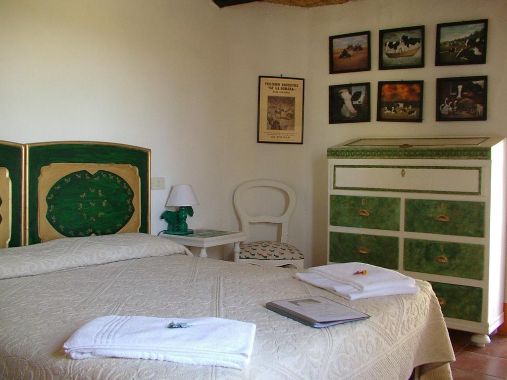Ca' La Somara Hotel San Pantaleo Room photo