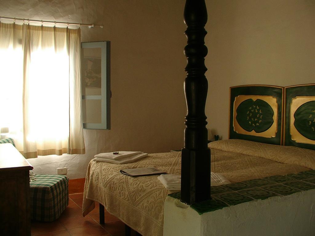 Ca' La Somara Hotel San Pantaleo Room photo